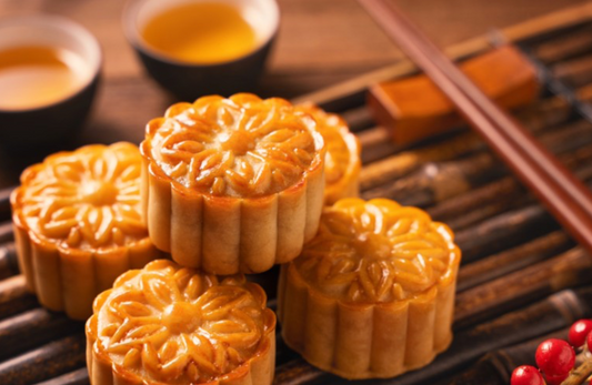 How to Celebrate Mid-Autumn Festival in Hong - Designer Moon Cakes